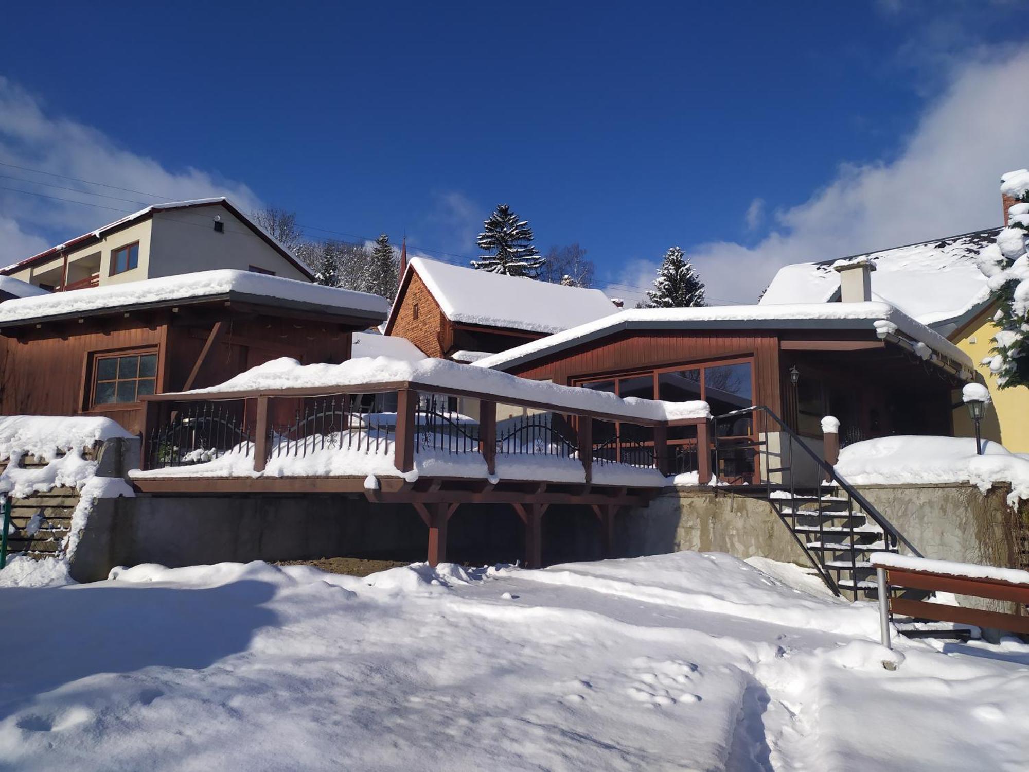 Ubytovani U Bohouse Jilemnice Exterior photo